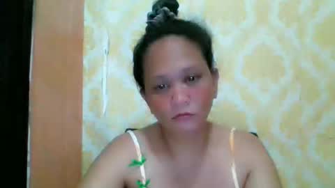 Snapshot of divinegrace10 chatting on 05.23.26 Divine Grace Close To Your Hear online show from 05.23.26