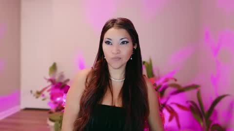 Snapshot of divinelynn chatting on 02.04.26 DivineLynn online show from 02.04.26