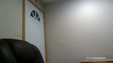 Snapshot of divorcedstoner420 chatting on 07.17.26 divorcedstoner420 online show from 07.17.26