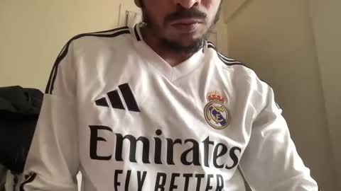 Snapshot of divyesh69 chatting on 03.30.26 IndianLad online show from 03.30.26