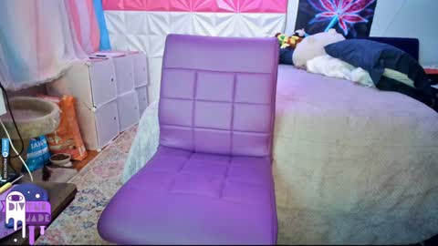 Snapshot of divynejade chatting on 12.08.24 Jade Divyne online show from 12.08.24