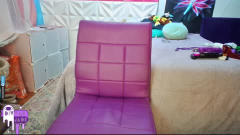 Snapshot of divynejade chatting on 12.09.24 Jade Divyne online show from 12.09.24