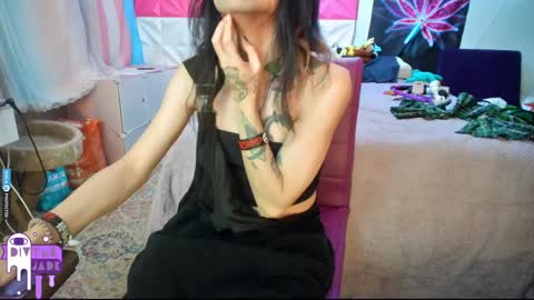 Snapshot of divynejade chatting on 12.11.24 Jade Divyne online show from 12.11.24