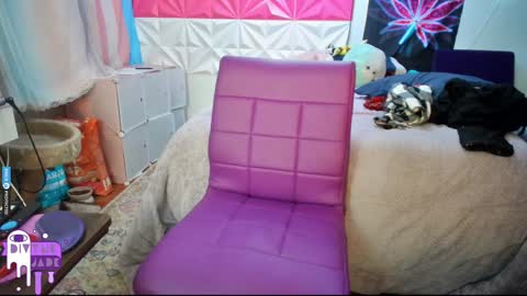 Snapshot of divynejade chatting on 12.12.24 Jade Divyne online show from 12.12.24