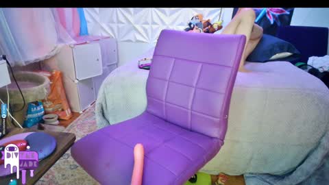 Snapshot of divynejade chatting on 12.16.24 Jade Divyne online show from 12.16.24