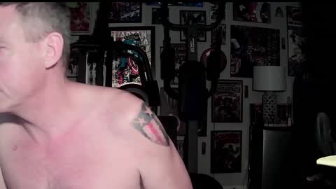 Snapshot of dix_handley_50 chatting on 09.28.25 dix_handley_50 online show from 09.28.25