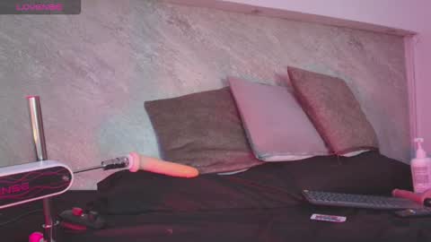 Sofia  online show from 11.10.25