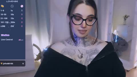 dixipixi_ online show from 04.09.26