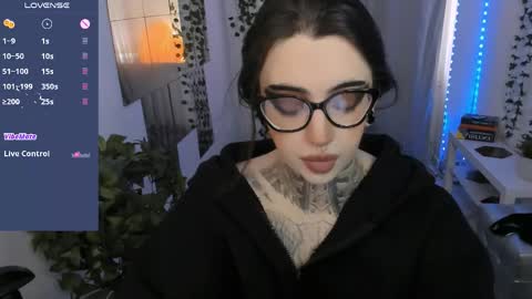 dixipixi_ online show from 06.06.26