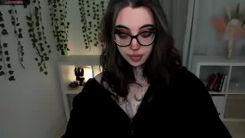 dixipixi_ online show from 07.04.26