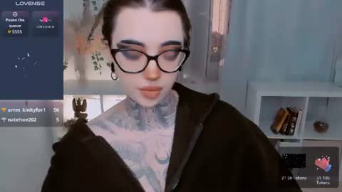 dixipixi_ online show from 07.18.26