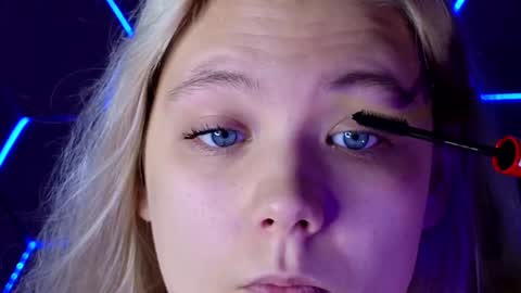 Jenia online show from 12.05.24