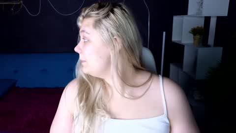 Jenia online show from 12.10.24