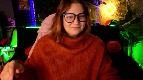 Jenia online show from 10.25.25