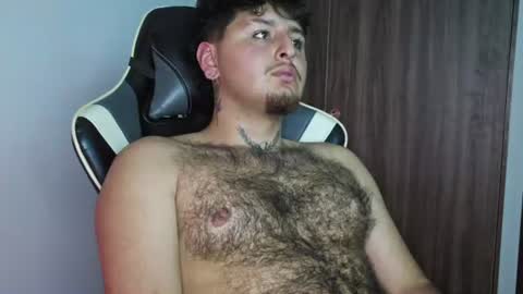 Snapshot of djsex_yerknox chatting on 06.18.26 yerknox online show from 06.18.26
