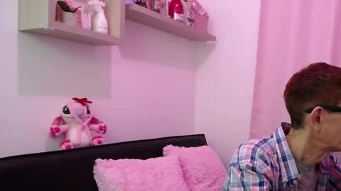 Snapshot of dlacarra chatting on 12.14.25 David Lucky 13 online show from 12.14.25