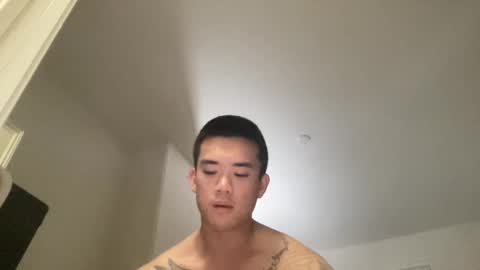 Snapshot of dlasian98 chatting on 02.11.25 DL Asian Sissy online show from 02.11.25