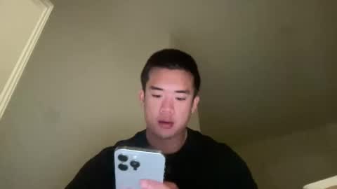 Snapshot of dlasian98 chatting on 10.18.25 DL Asian Sissy online show from 10.18.25