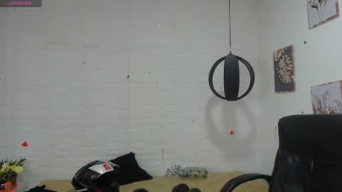 Snapshot of dmitrisanders1 chatting on 12.14.24 Maybe in pvt online show from 12.14.24