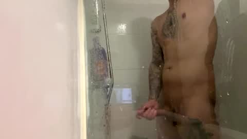 Snapshot of dmoeni chatting on 01.26.25 Azier online show from 01.26.25