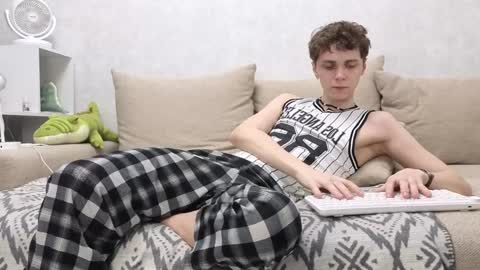 Snapshot of doedeeer chatting on 12.15.24 Alex online show from 12.15.24