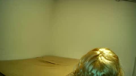 Snapshot of doggy7style chatting on 10.21.25 Carolina online show from 10.21.25