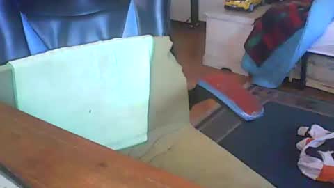 Snapshot of dolcedillei chatting on 10.04.25 dolcedillei online show from 10.04.25