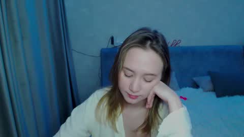 Snapshot of doletarfl chatting on 02.15.25 doletarfl online show from 02.15.25