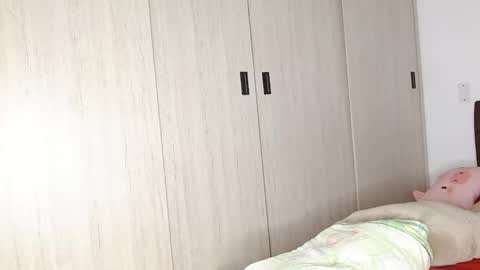 Snapshot of doll_and_sex chatting on 02.20.25 Auro and Santiago online show from 02.20.25