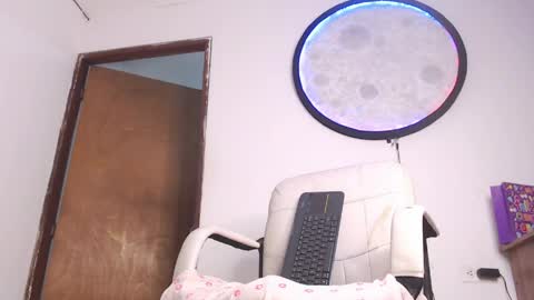 doll_and_thebrown online show from 04.08.26