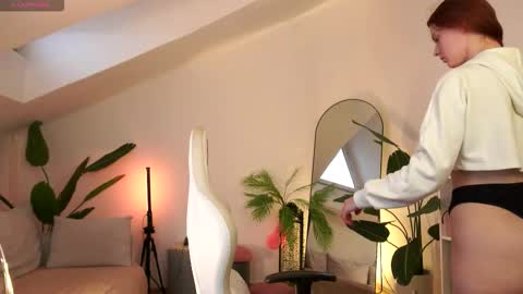 Your doll Lesli online show from 02.08.26