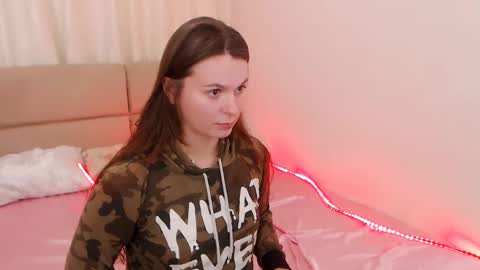 Snapshot of doll_tiffany chatting on 12.18.24 Jade online show from 12.18.24