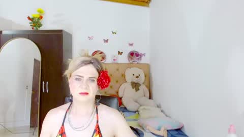 Snapshot of dolldirtyxxx1 chatting on 06.28.26 ilona online show from 06.28.26