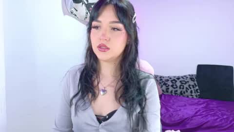Isabela   Independet model 3 online show from 05.18.26