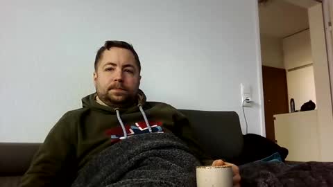 dombio_12 online show from 02.22.25