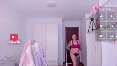 Snapshot of domina_deivis chatting on 10.20.25 I WILL BE BACK ON WEDNESDAY DECEMBER 4 0100AM COLOMBIA TIME online show from 10.20.25