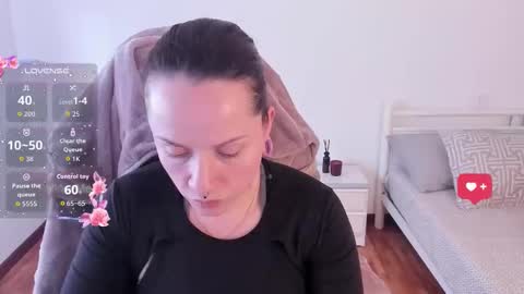 Snapshot of domina_deivis chatting on 11.13.25 I WILL BE BACK ON WEDNESDAY DECEMBER 4 0100AM COLOMBIA TIME online show from 11.13.25