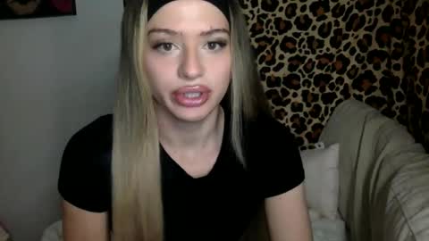 Marissa Rae online show from 11.18.25