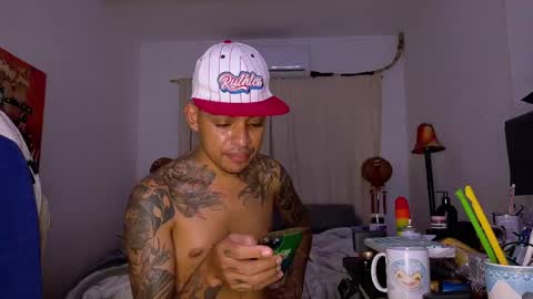Snapshot of dominant_gay_xxx chatting on 06.01.26 jjhoy online show from 06.01.26