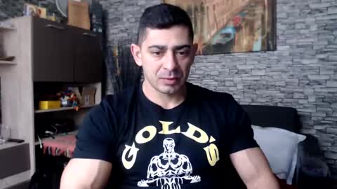 Snapshot of dominatemuscle chatting on 12.08.24 Kevin online show from 12.08.24