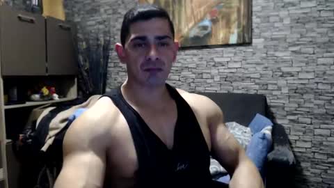 Snapshot of dominatemuscle chatting on 12.19.24 Kevin online show from 12.19.24