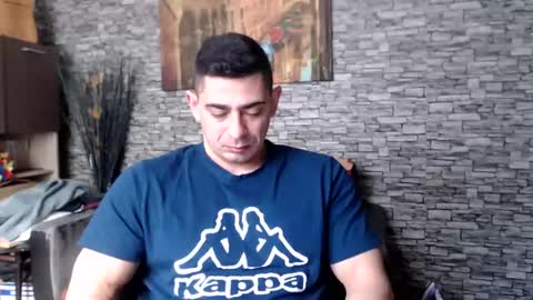 Snapshot of dominatemuscle chatting on 12.28.24 Kevin online show from 12.28.24