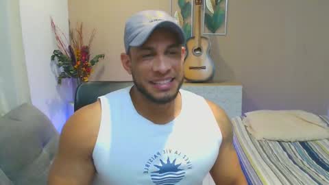 dominic_hulk1 online show from 09.26.25