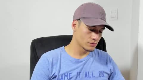 Snapshot of dominic_radccliffe chatting on 04.28.26 Your real love online show from 04.28.26