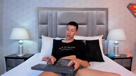 Snapshot of dominicblazee chatting on 01.17.25 Dominic Blazee online show from 01.17.25