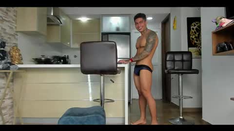 Snapshot of dominiofit chatting on 02.14.25 Only fans Ronnie col---InstaRonniecolleman online show from 02.14.25