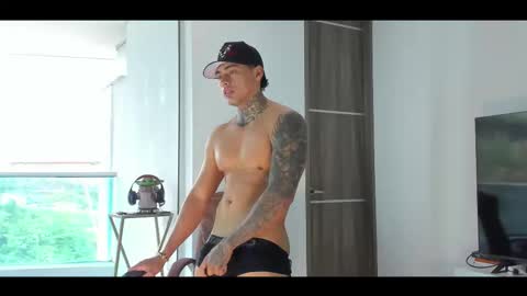 Only fans Ronnie col---InstaRonniecolleman  online show from 02.20.26