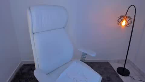 Snapshot of dominique_21x chatting on 01.21.25 DOMINIC online show from 01.21.25