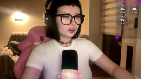 Snapshot of dominiquebreakey chatting on 05.13.26 Cati online show from 05.13.26