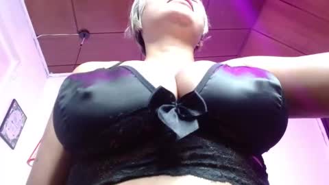  D O M I N K  online show from 02.20.26